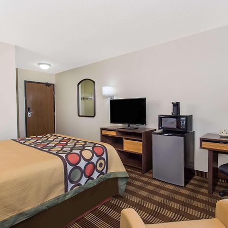 Super 8 By Wyndham Eau Claire I-94 Motel Exterior foto