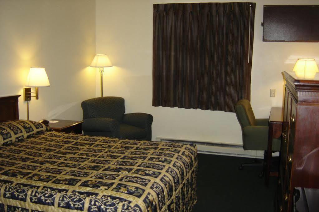 Super 8 By Wyndham Eau Claire I-94 Motel Exterior foto
